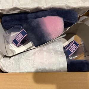 UGG Kids size 5/ women’s 6 purple ombré fluff yeah Fuzzy Slippers
